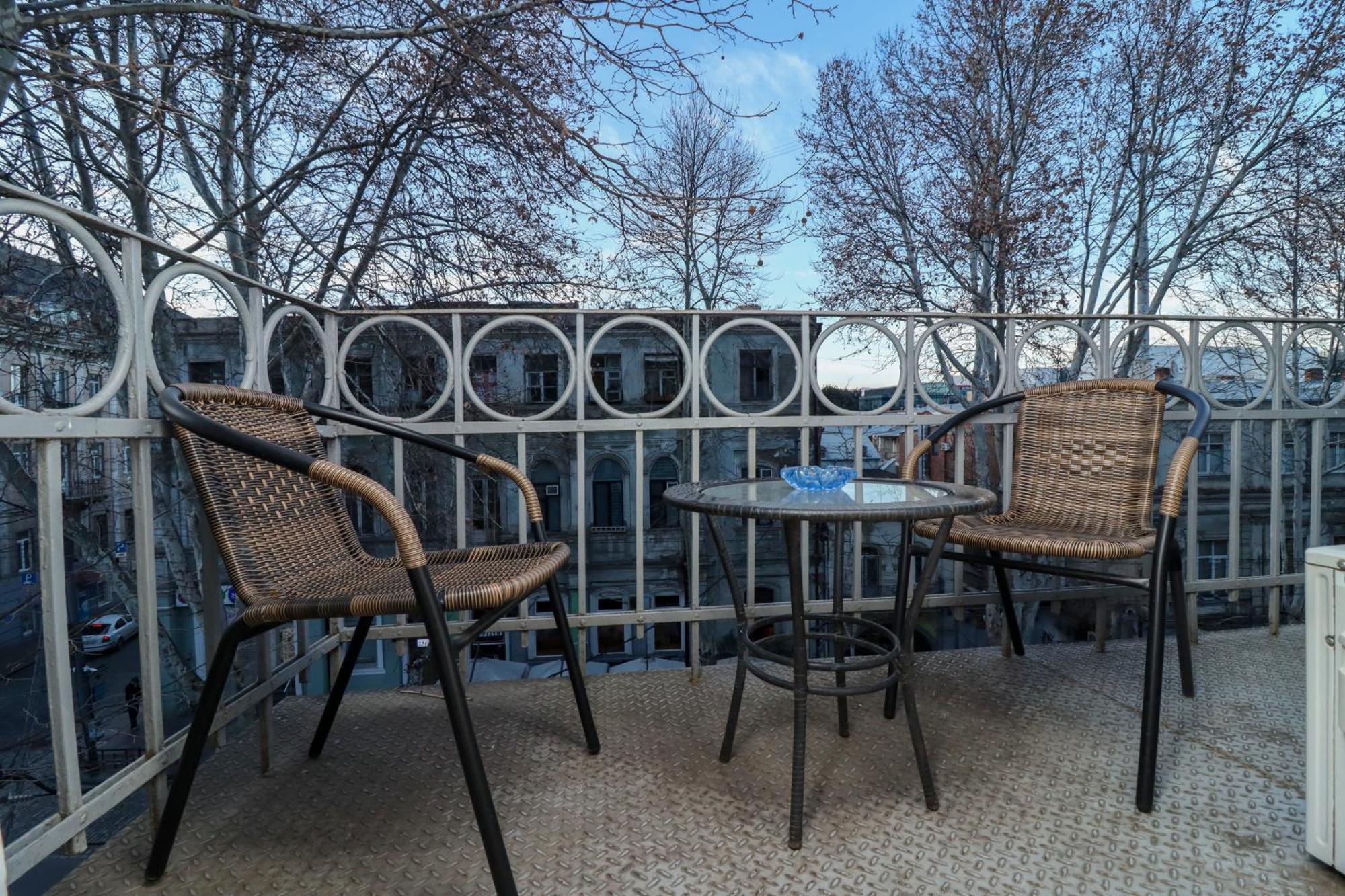 Leon Rooms Tbilisi Exterior foto