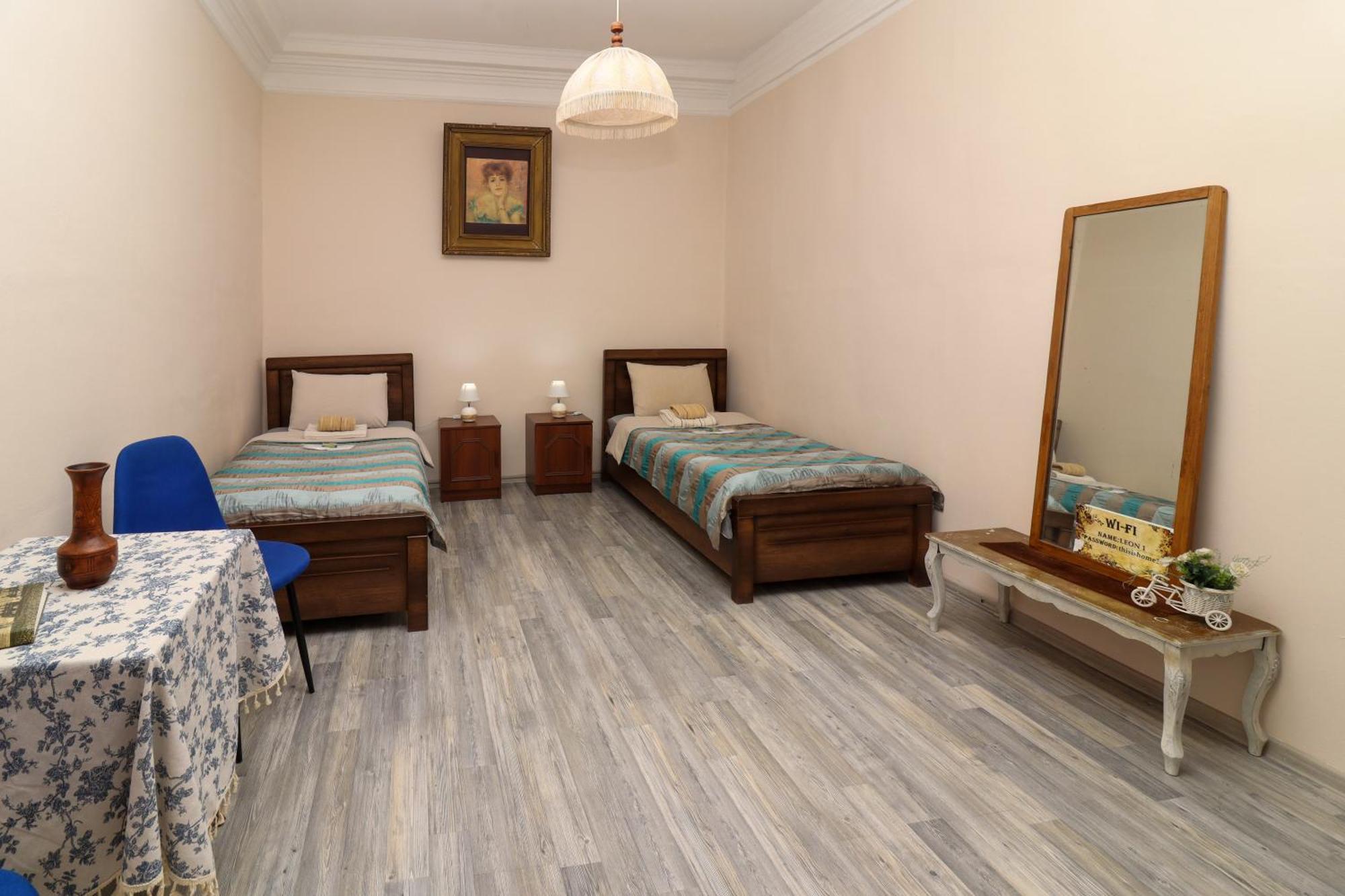 Leon Rooms Tbilisi Exterior foto