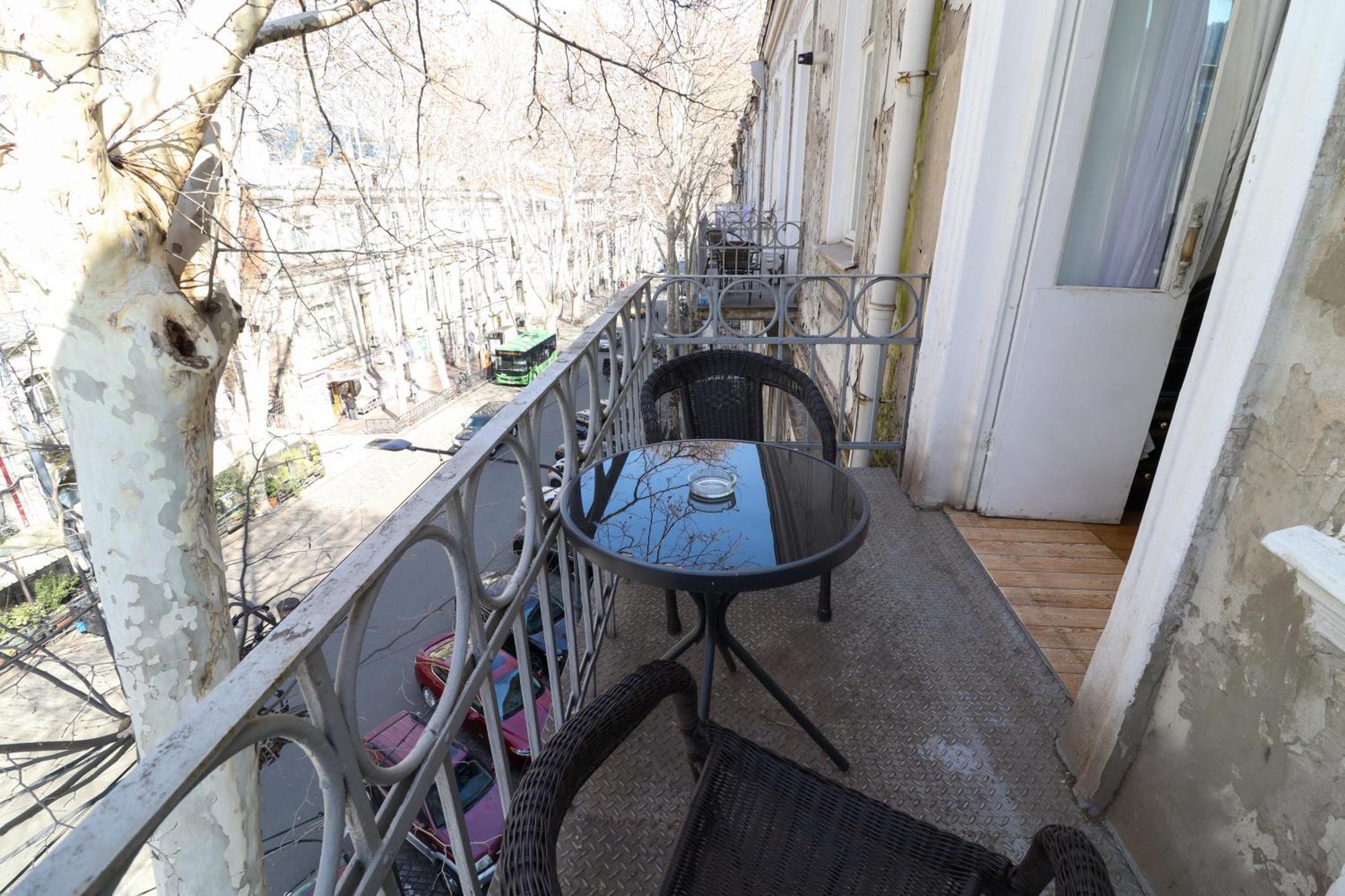 Leon Rooms Tbilisi Exterior foto